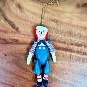 Vintage 1998 S&S Raggedy Andy Jointed Resin Christmas Ornament Red Yarn Hair‎